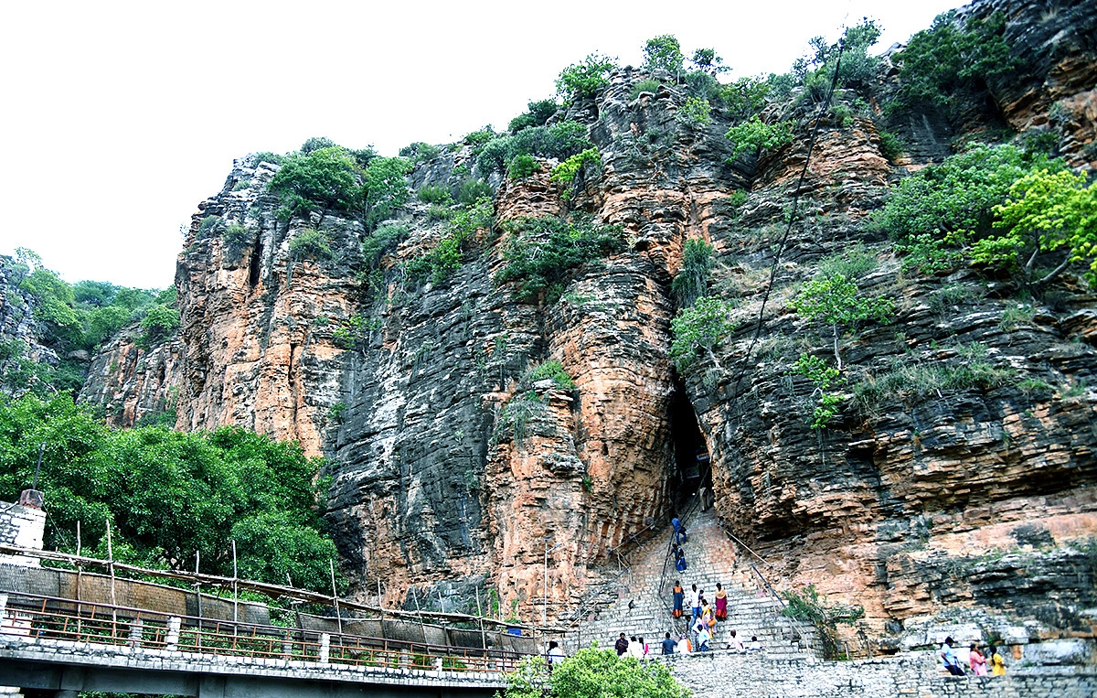 Yaganti Temple